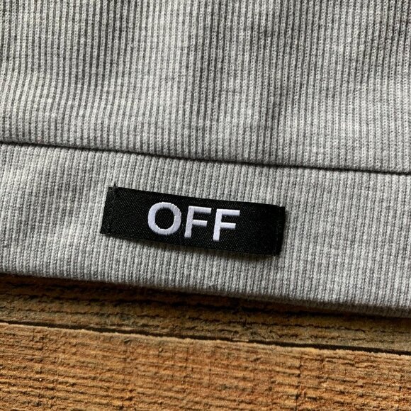 Junie Clothing Womens Ribbed Knit Cropped Halter Top in Gray -S - Picture 4 of 7